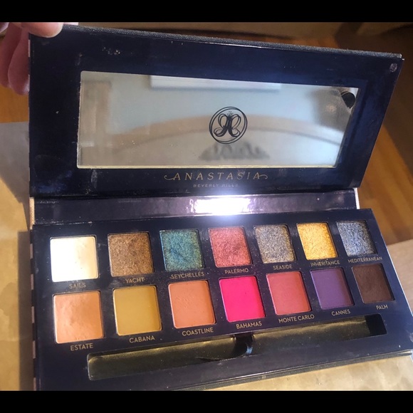 ABH Riviera Palette - Picture 1 of 2